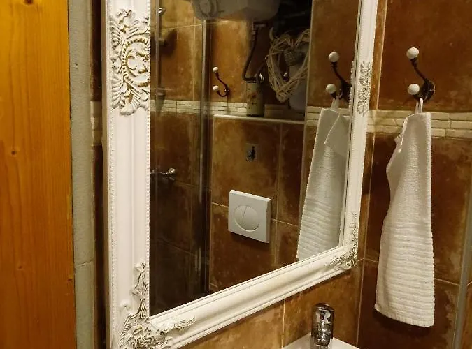 Wooden بيت للعطل